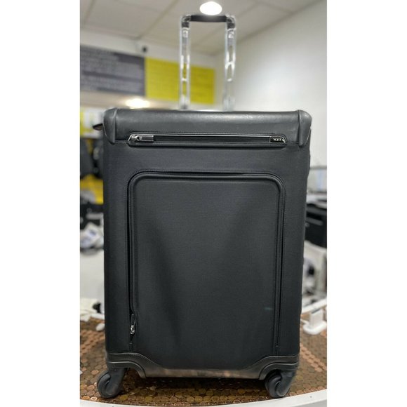 tumi arrive carry on